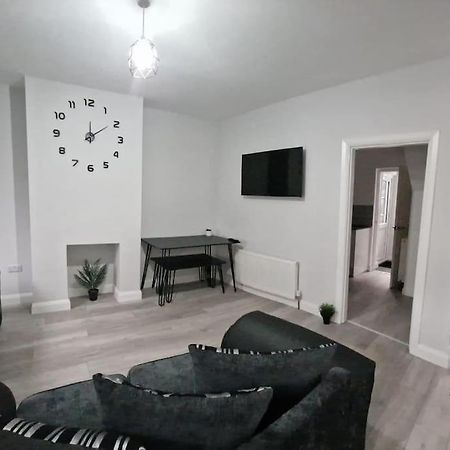 Modern Belfast City Home Bagian luar foto