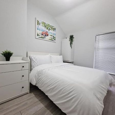 Modern Belfast City Home Bagian luar foto