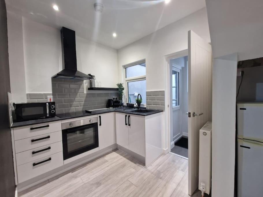 Modern Belfast City Home Bagian luar foto